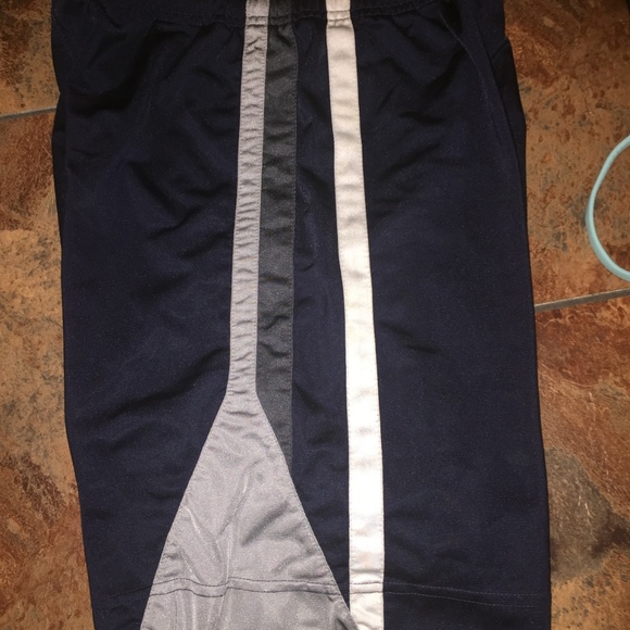 shorts - Picture 3 of 4